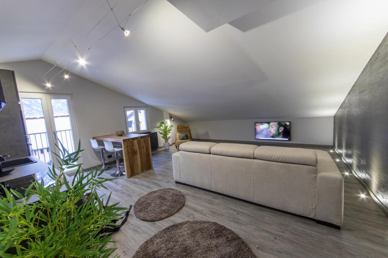 Panoramic Penthouse In The Historical Center Apartment Домодосола Екстериор снимка